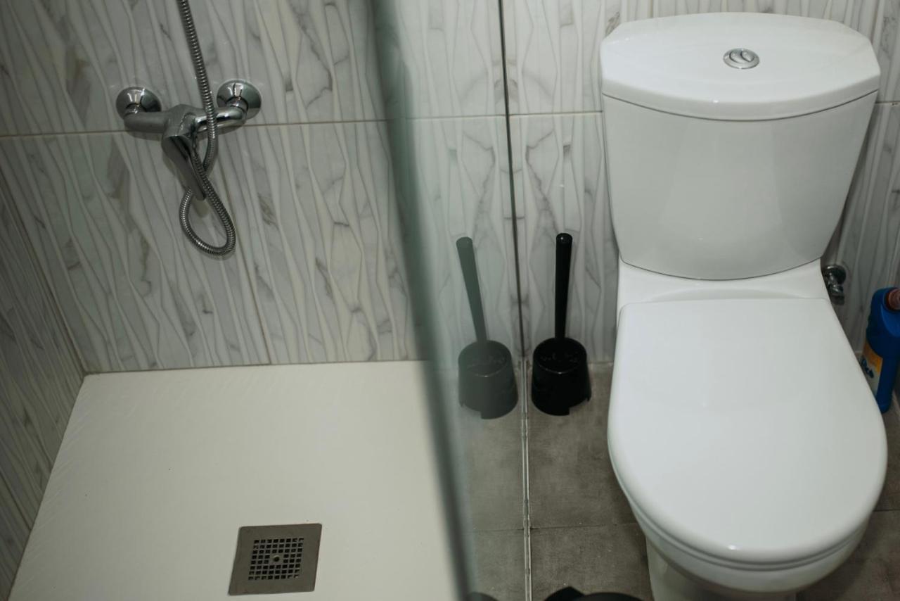 Five Keys Apartments Ayia Napa Exteriör bild